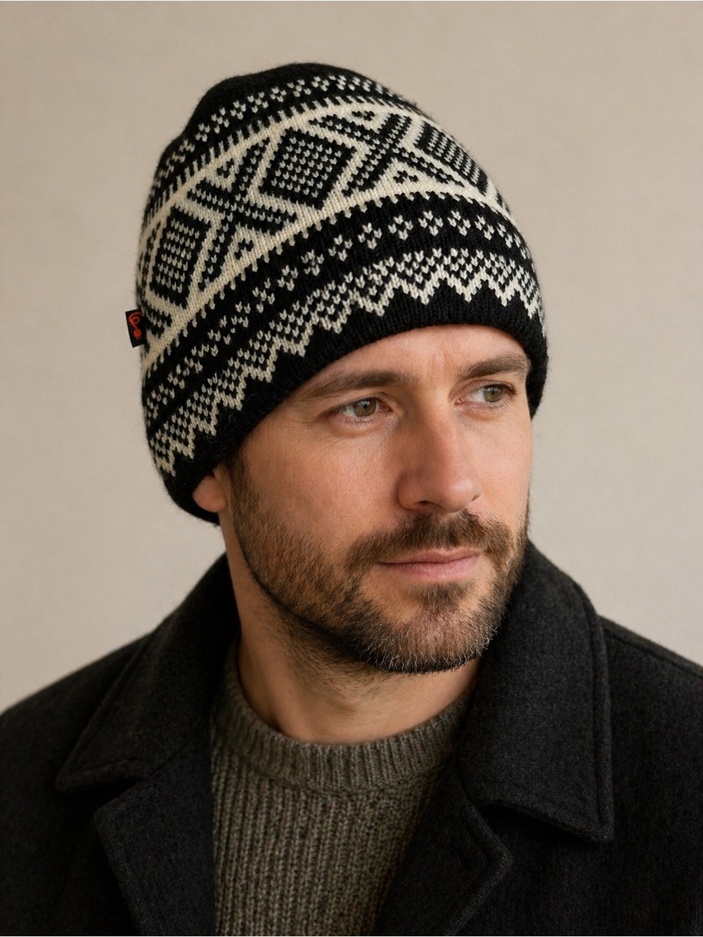 Vintage 80’s Black & Beige Block Heater Toque